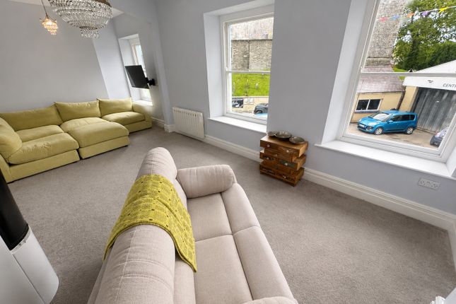 Apartment at Ty Dyfed,, The Square, Tregaron photo 2