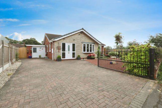 Thumbnail Bungalow for sale in Lime Tree Road, Elkesley, Retford