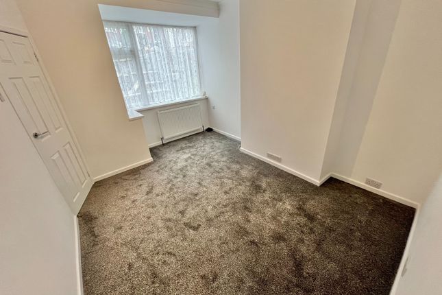 32a, Cardinal Avenue, Plymouth photo 4