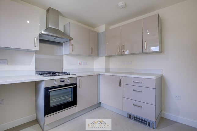 6, Marmalade Lane, Chesterfield photo 3