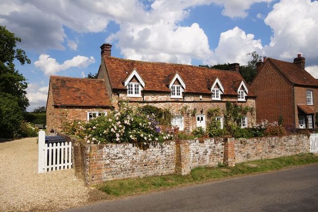Thumbnail Property to rent in The Lee, Great Missenden