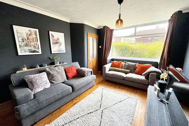 29 Cudworth Road, Manchester photo 3