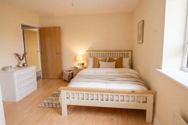 32, Exchange  Apartment, Sparkes Close, Bromley photo 3