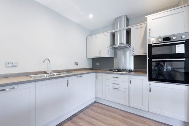 16, Leckhampton View, Cheltenham photo 5