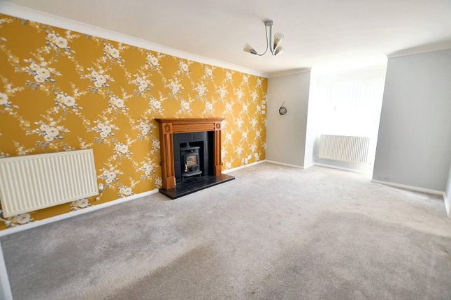 19, Lockwood Close, Northampton photo 4