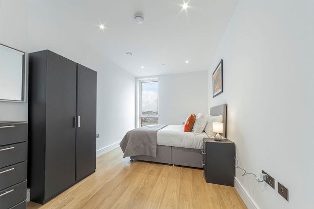 Apartment 311  East Timber Yard, 118, Pershore Street, BIRMINGHAM photo 3