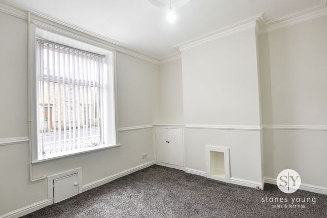 124 St. Huberts Road, Blackburn photo 4
