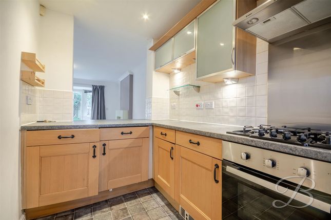 7, Mill Pond Close, Nottingham photo 2