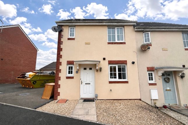 3-bed house on 16 Heol Y Fronfraith Fawr, Bridgend, £249,995
