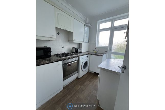 Cavendish Avenue, New Malden photo 4