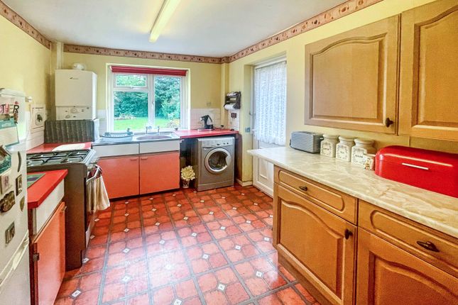 Detached house for sale in Avenbury Close, Redditch