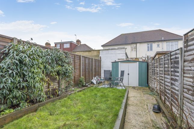 5, Primrose Avenue, Enfield photo 2