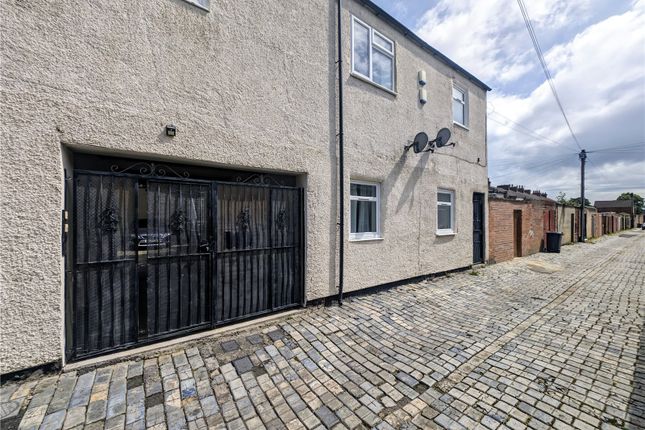 Thumbnail Flat to rent in Ostlers Court, Cross Street, Darlington, Durham