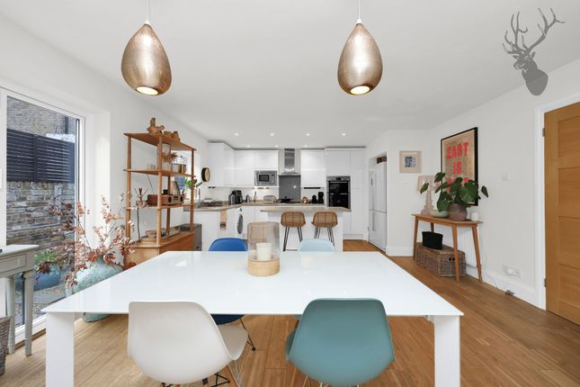 131a Tredegar Road, London photo 2