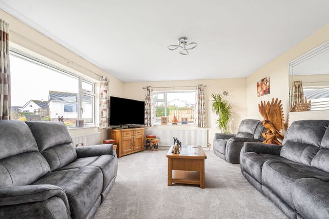 2, Sweetbriar Lane, Dawlish photo 3