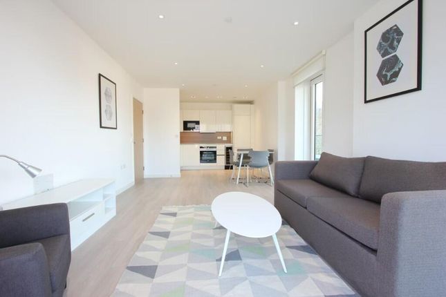 2-bed flat on Devan Grove, London, £685,000