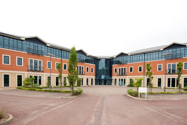 Office to let in Newbury Business Park, Newbury
