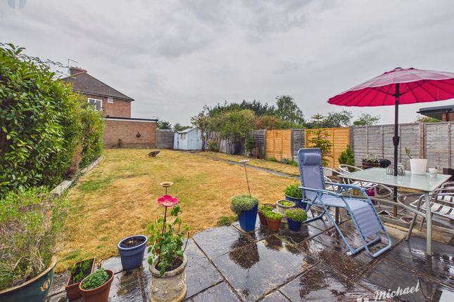38 Turnfurlong, Aylesbury photo 3
