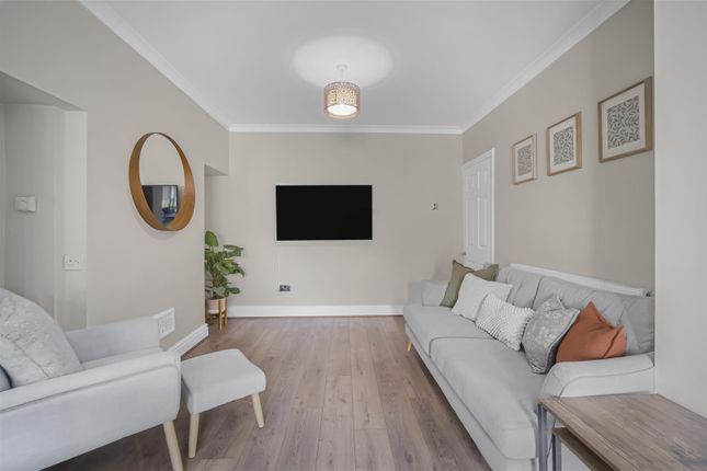24, Park Avenue, Newport photo 4