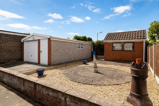 11, Highgate Close, Doncaster photo 2