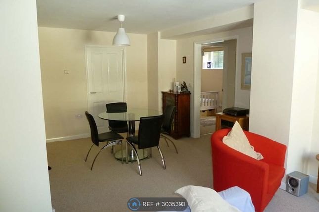 Flat, The Warehouse Worthington Street, Dover photo 3