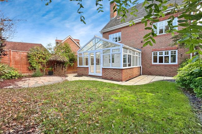 7, Marrow Meade, Hampshire photo 2