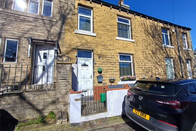 3-bed house on 15, Longcroft Street, Huddersfield, £140,000