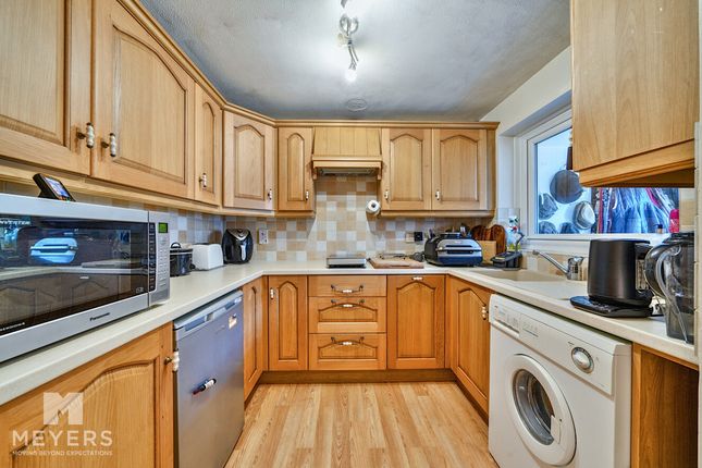 31, Abbots Walk, Dorchester photo 3