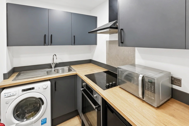 Flat 8, 4 Dunstable Place, Luton photo 3