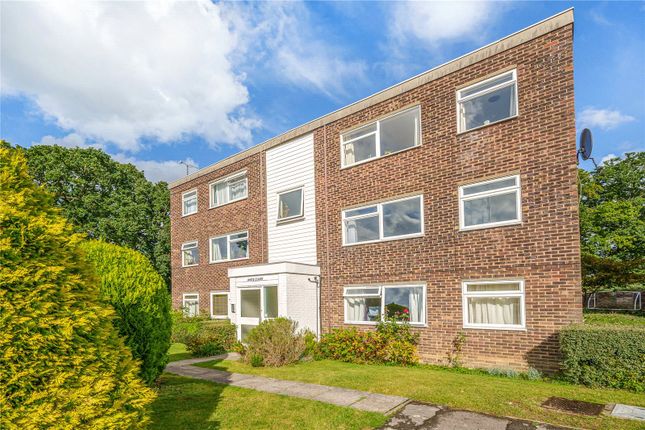 Thumbnail Flat to rent in Thornton Close, Guildford, Surrey