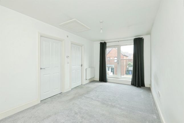 4, Paddock View, Doncaster photo 4