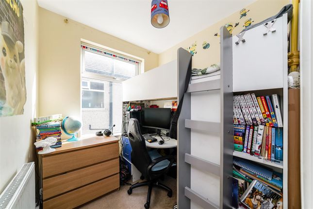 Flat for sale in Westward Road, Chingford