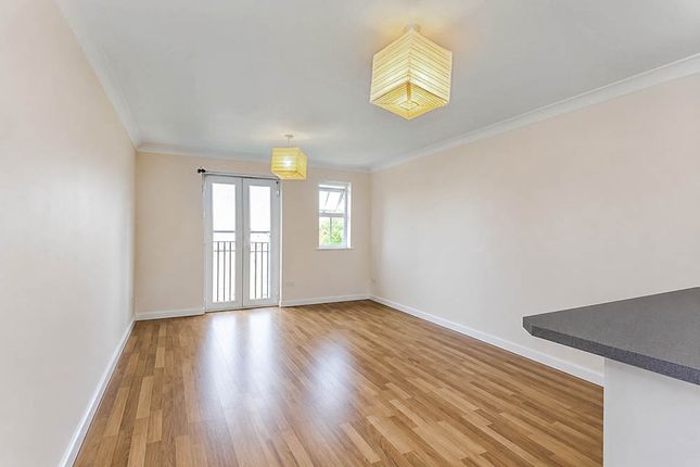 13, Lowndes Court, 17 Manor Road, Harrow photo 3