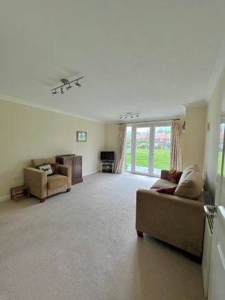 Property for sale in Forest Close, Wexham