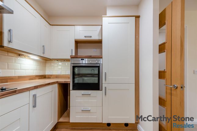 22 Paxton Court, White Lion Street, Tenby, Pembrokeshire photo 4