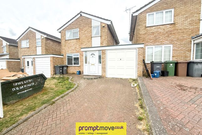 3-bed detached on Oving Close, Luton, £1,700/mo