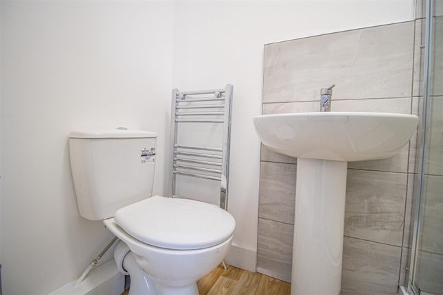 Room 6, 270, Plungington Road, Preston photo 3