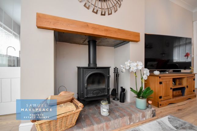 37 Saturn Road, Smallthorne, Stoke-on-Trent photo 4