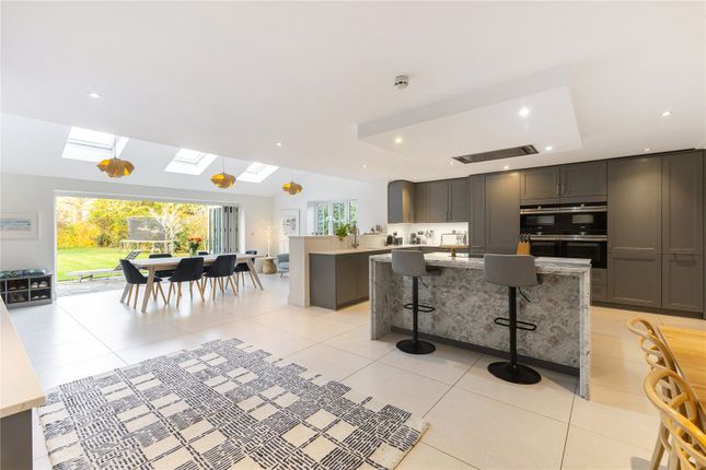 71, East Lane, Leatherhead photo 2