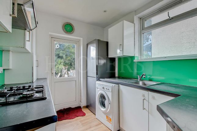 77, Ballogie Avenue, London photo 5
