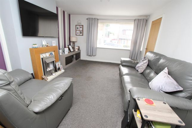 113, Ridgeway, Shipley photo 2