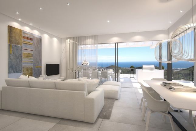 Apartment for sale in Ojen, Marbella Area, Costa Del Sol
