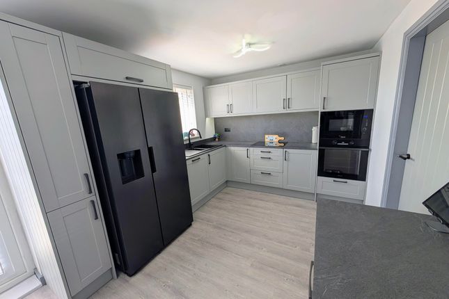 39, Cilgant Y Lein, Pyle, Bridgend, Cilgant Y Lein, Pyle, Bridgend, Bridgend photo 3