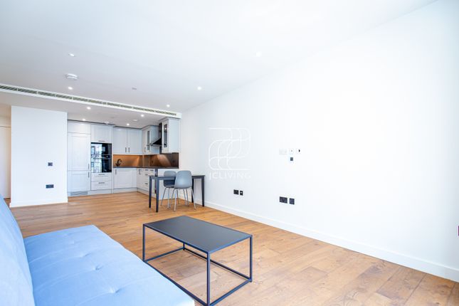 Emery Way,London Dock, London E1W