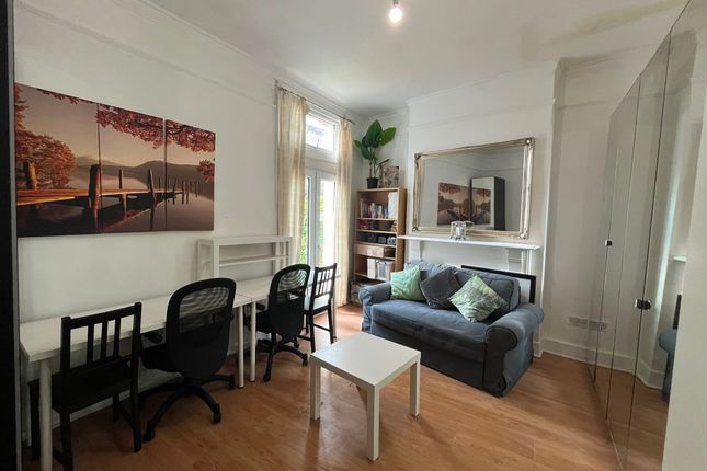 2 blakemore road, london photo 2