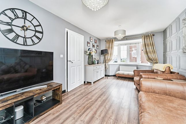 5, Monksmoor Road, Telford photo 2