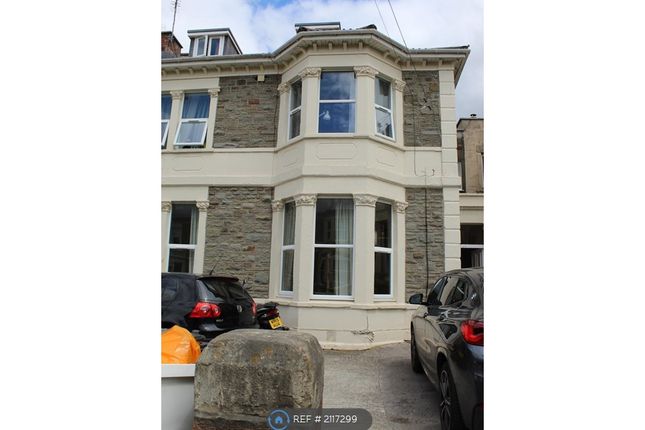 Thumbnail Flat to rent in Top Floor, Bristol