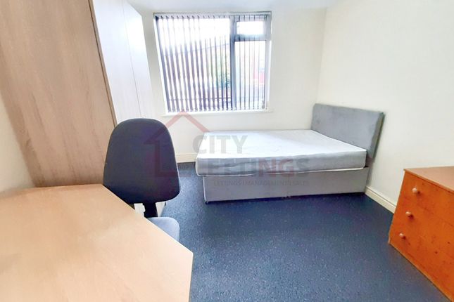 Flat to rent in Elm Avenue, Mapperley Park