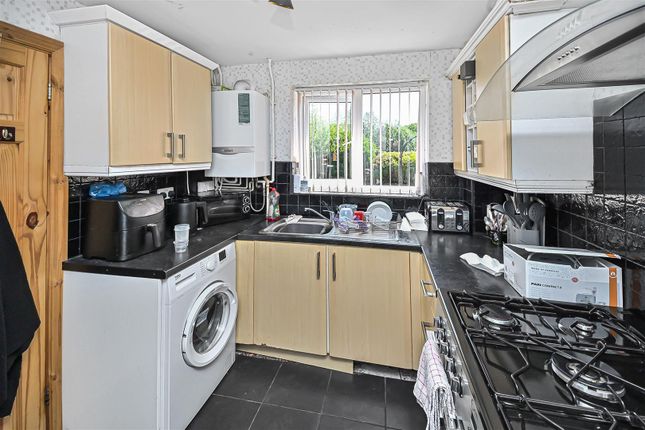 6, Congresbury Road, Leigh photo 4