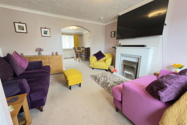 9, Loganbarns Crescent, Dumfries photo 2